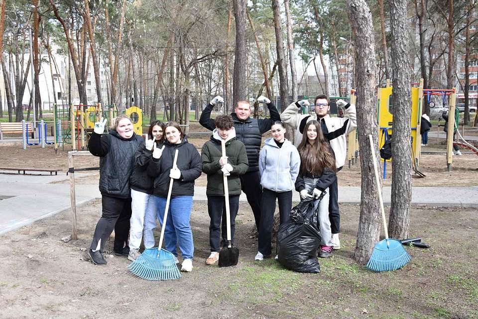 Высокий темп месячника благоустройства в Железнодорожном районе не сбавляется