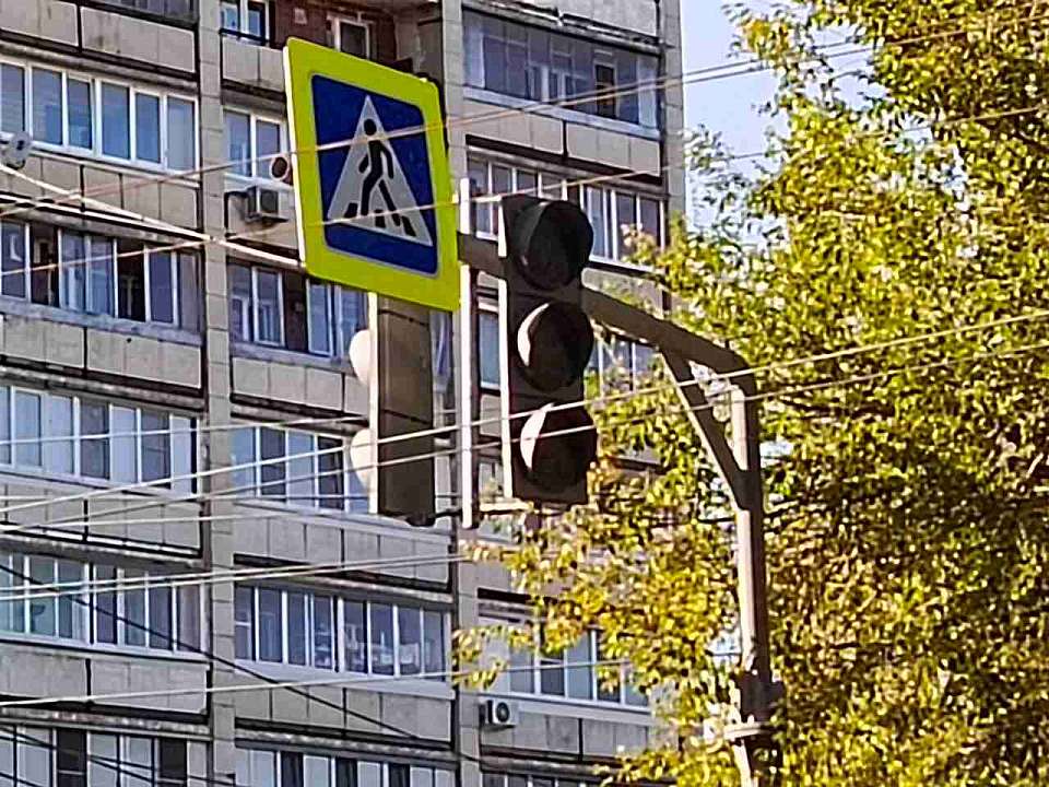 Выключат светофор на пересечении улиц Плехановской и Никитинской в Воронеже
