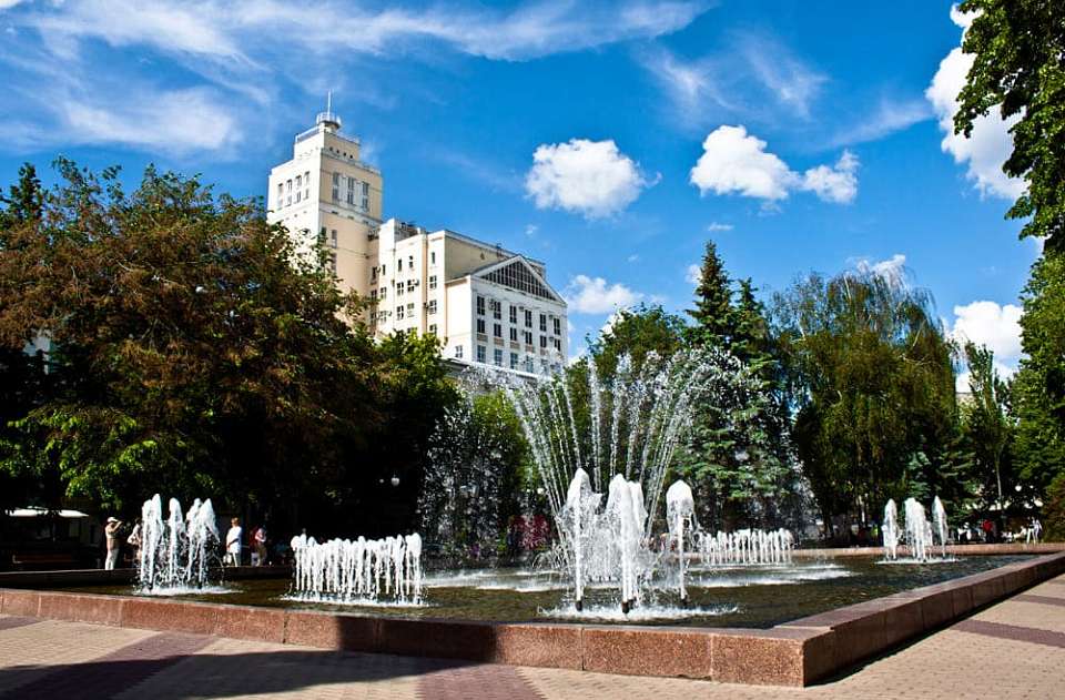 В Воронеже начался сезон фонтанов