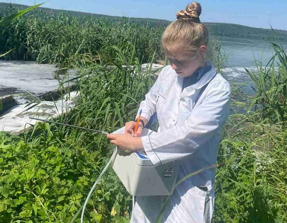 На сильный неприятный запах воронежцам предложили жаловаться в минприроды