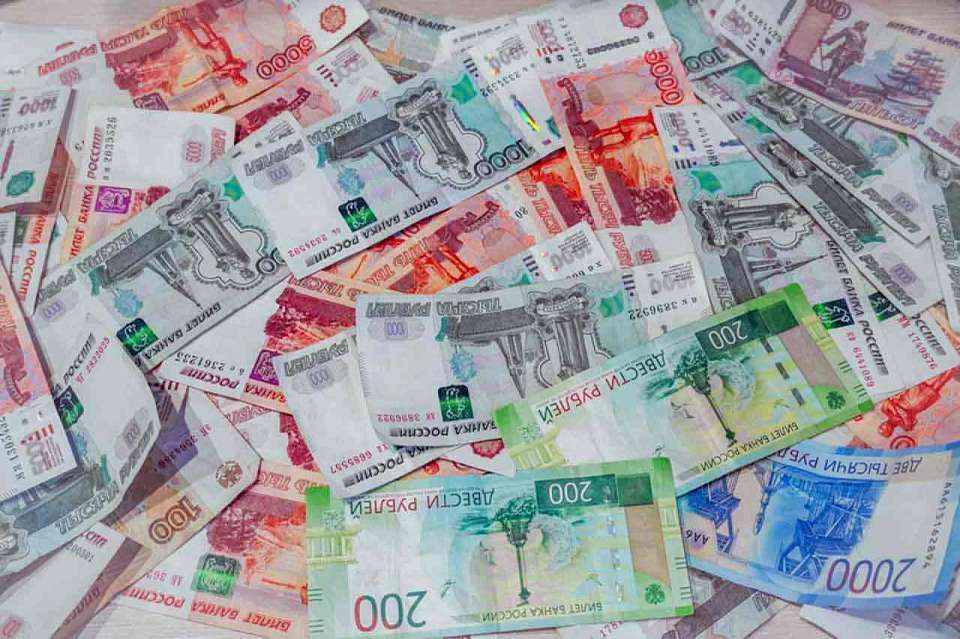 Воронежского фрезеровщика назвали иноагентом и истребовали средства от продажи авто