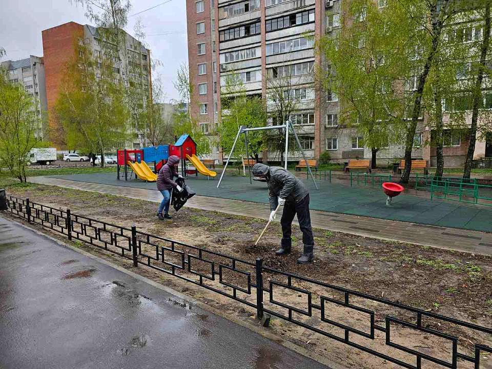 Коминтерновский район присоединился к Всероссийскому субботнику