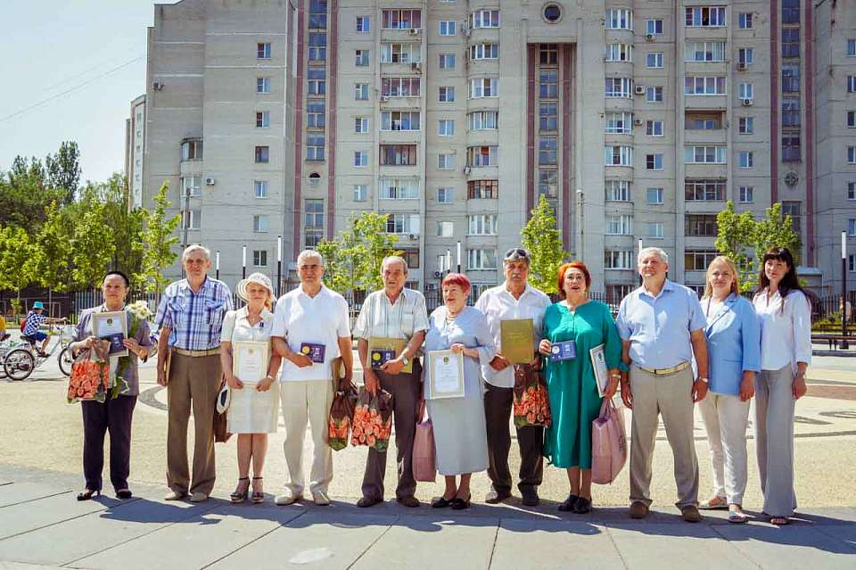 Любовь, верность, терпение и много детей: известные семьи на празднике поделились с воронежцами секретами счастья