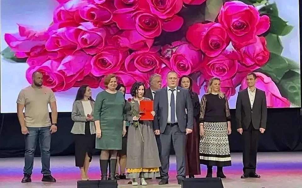 В Ленинском районе отметили юбилей легендарного дома пионеров