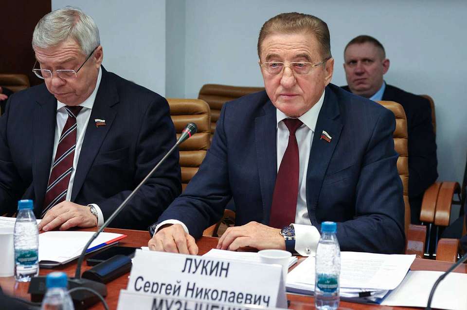 С. Лукин: необходимо создать корректный реестр производителей и цен в строительстве