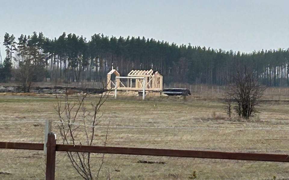 Очередную незаконную стройку выявили на берегу реки под Воронежем