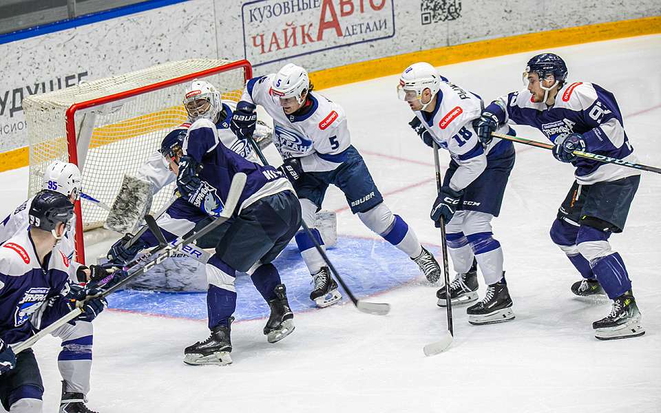 С разницей в одну шайбу воронежский «Буран» уступил «Зауралью»