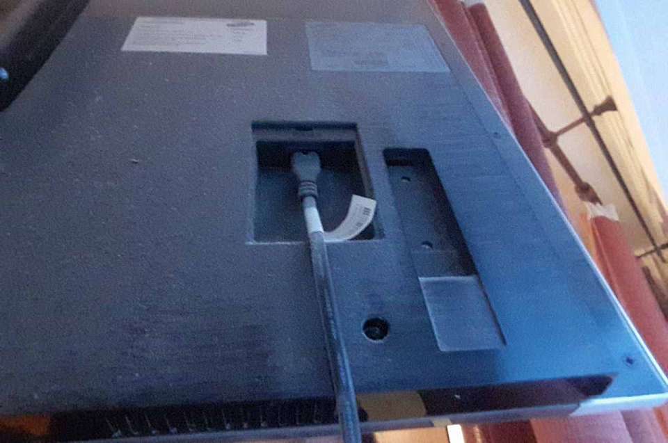 От завершившей в Воронеже выпуск единственных в РФ телевизоров ГК «Квант» требуют 68,5 млн