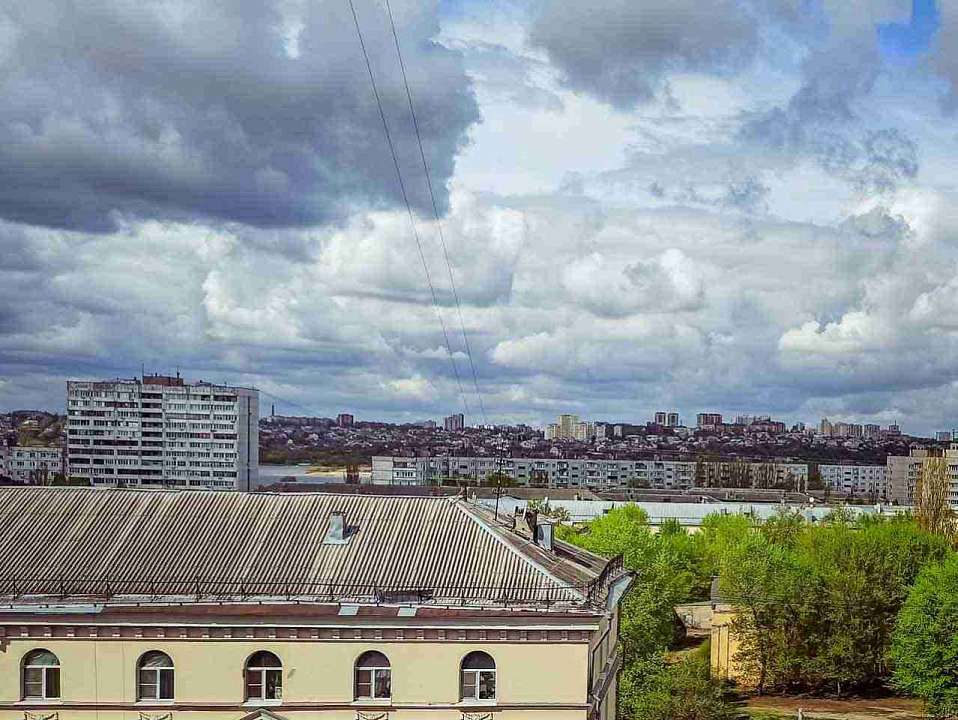 Предупреждение об опасной погоде передали воронежцам в Гидрометцентре