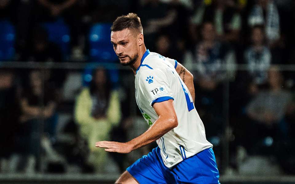 Юрий Журавлёв из воронежского «Факела» вошёл в сборную тура Первой лиги