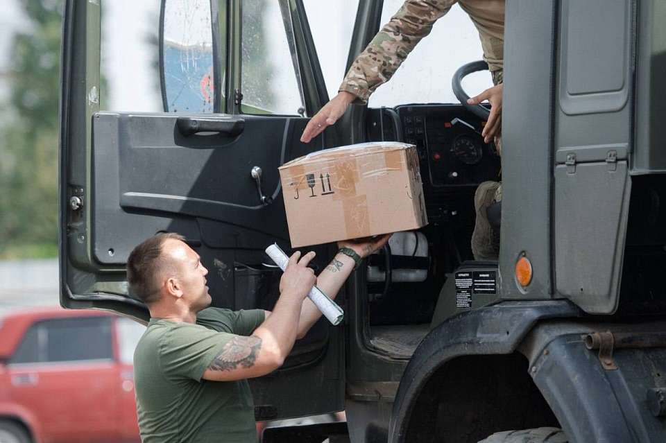 Губернатор Александр Гусев побывал в боевых подразделениях, где служат воронежцы