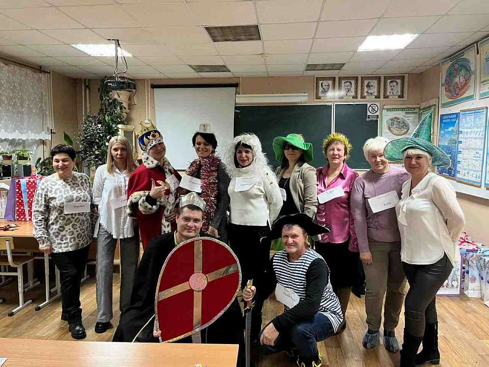 В микрорайоне Подгорное прошел веселый новогодний праздник для уличкомов