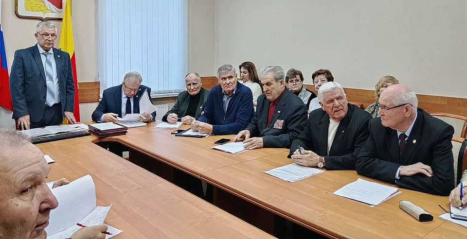 Воронежские ветераны обсудили новые возможности  патриотического воспитания и активного долголетия