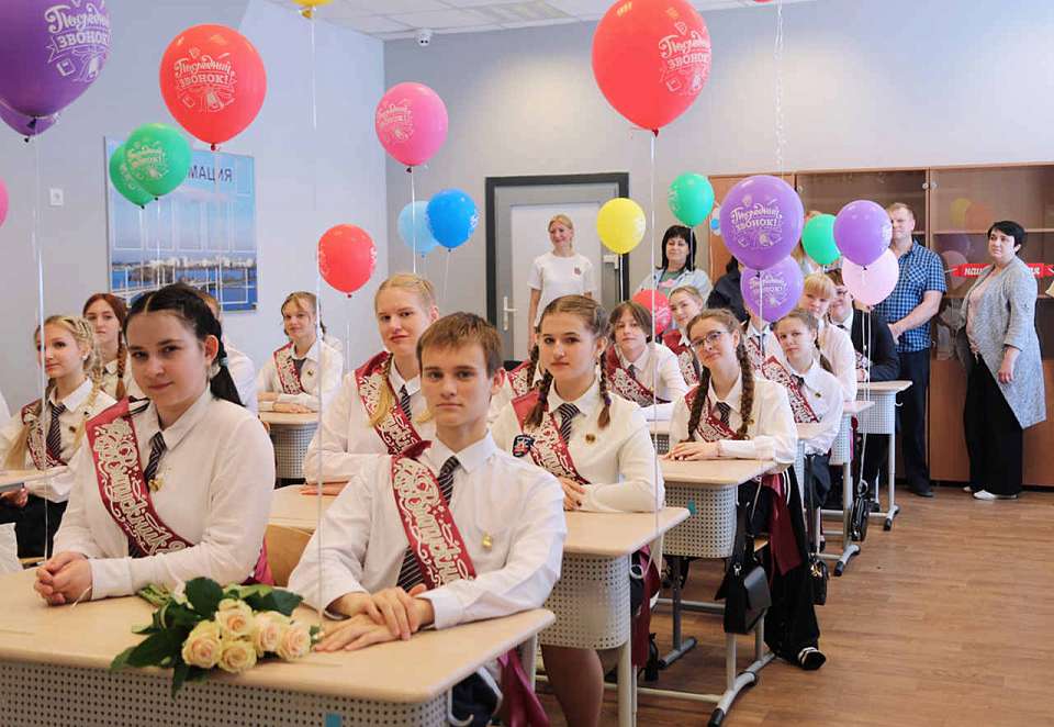 Когда в воронежских школах пройдут последние звонки и выпускные, рассказали в министерстве