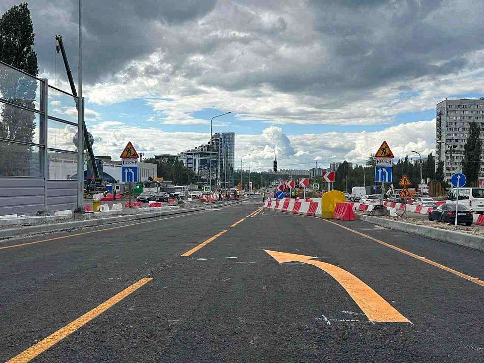 В Воронеже для продолжения строительства подземного перехода на ул. Остужева откорректируют движение