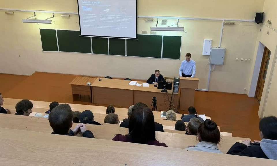 Инновационные материалы и природоподобные технологии в лесной промышленности обсудили в воронежском вузе