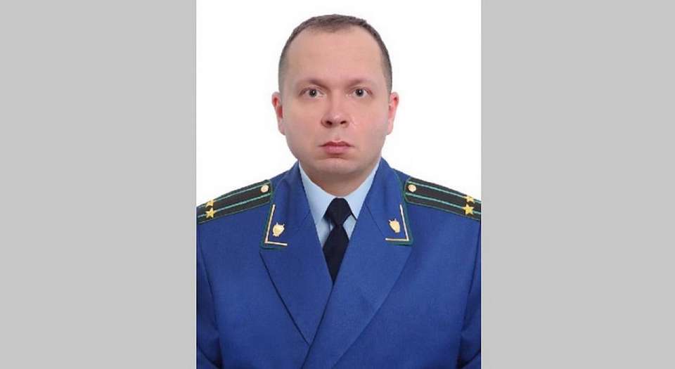 Приговор по делу о коррупции отменили экс-прокурору Семилукского района