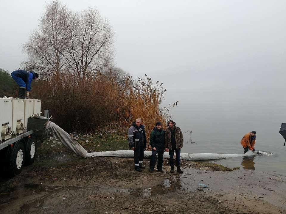 Нововоронежская АЭС выпустила в пруд-охладитель шесть тонн молоди толстолобика