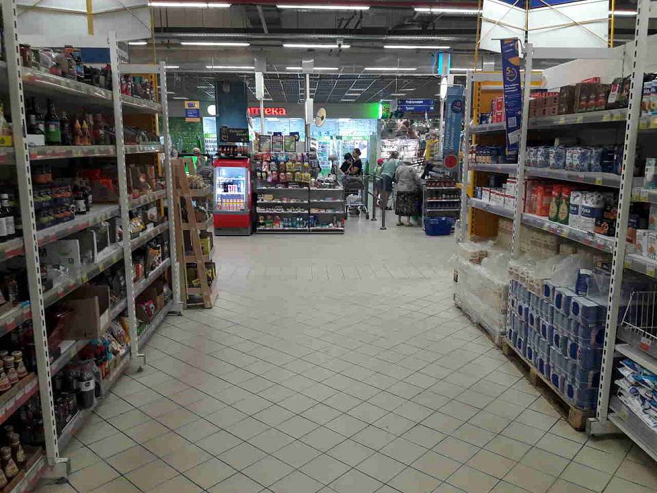 Участковый задержал подозреваемого в грабеже из супермаркета в Воронежской области