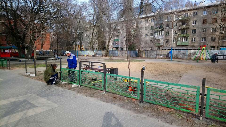 В Центральном районе начались работы по реконструкции детской зоны отдыха в сквере Никитинский 