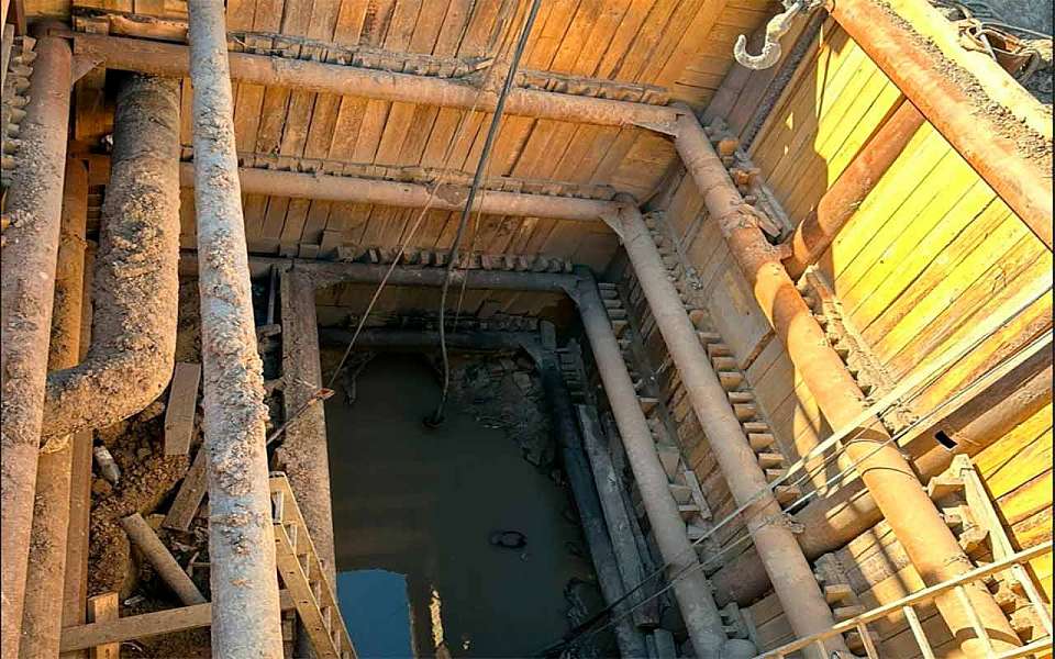 Воронежец погиб, отравившись газом при ремонте коллектора в Таганроге